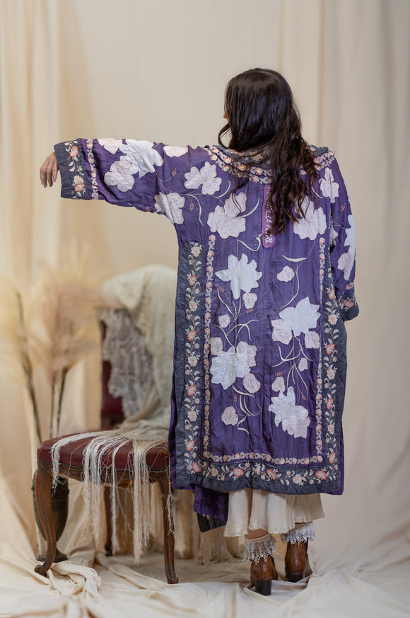 Floral Appliqué Danji Kimono Magnolia Pearl 591 enigma