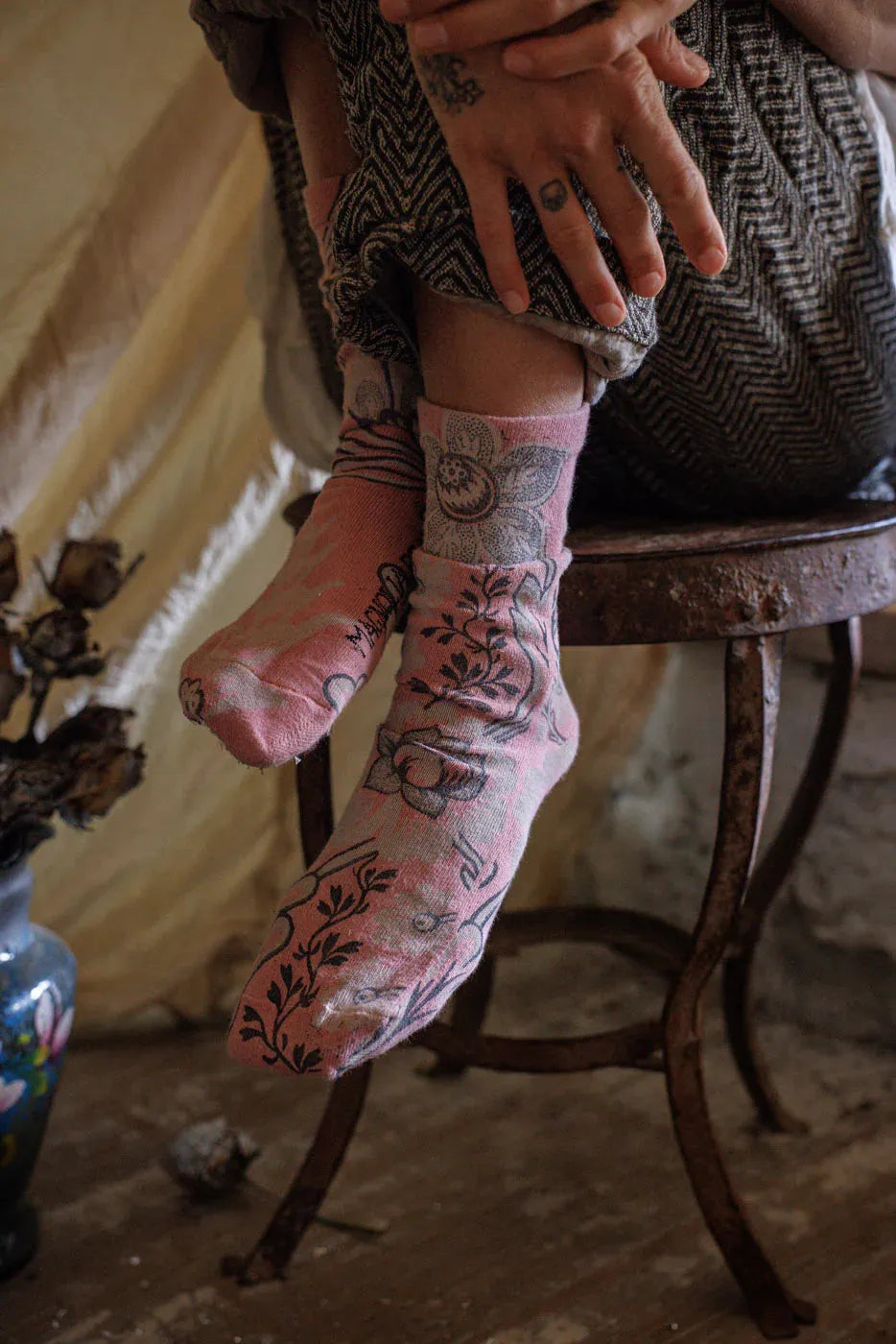 Magnolia Pearl Floral MP Socks 141-MOXIE-OS - Stay Wild Collective  Socks