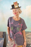 Magnolia Pearl Corazón Luminoso Tee