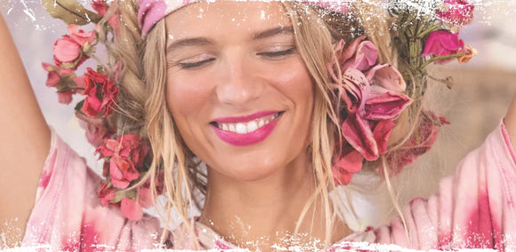 Person wearing Magnolia Pearl 