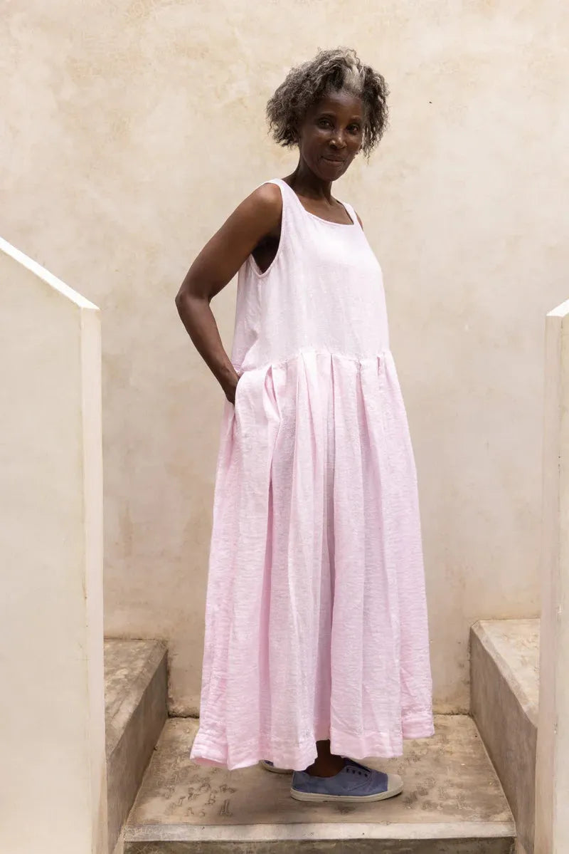 meg by design dress For Autumnthe beautiful Meg By Design Edith Dress is made from a medium weight, ticking stripe paper cotton, offering volume and movement. It features a classic shirt collar, button-down front with agoya