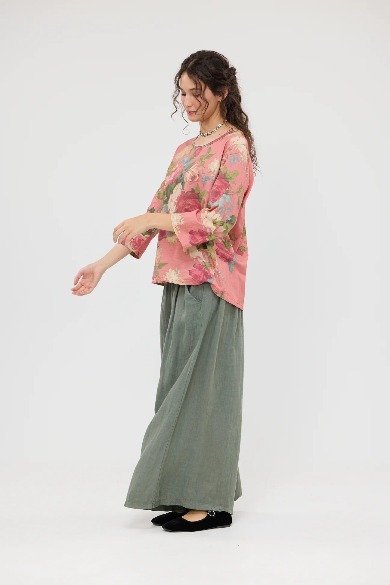  Talk to me in Flowers Tee. Vintage inspired relaxed fit top. Coral bouquet - Stay Wild Collective  