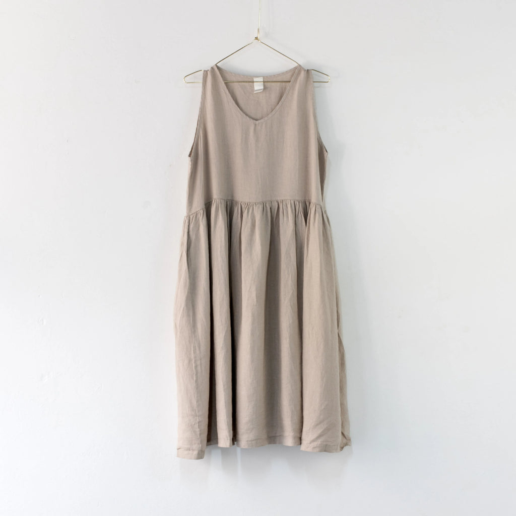 Montaigne Adelaide Sleeveless Linen Smock Dress with Pockets - Stay Wild Collective  Dress