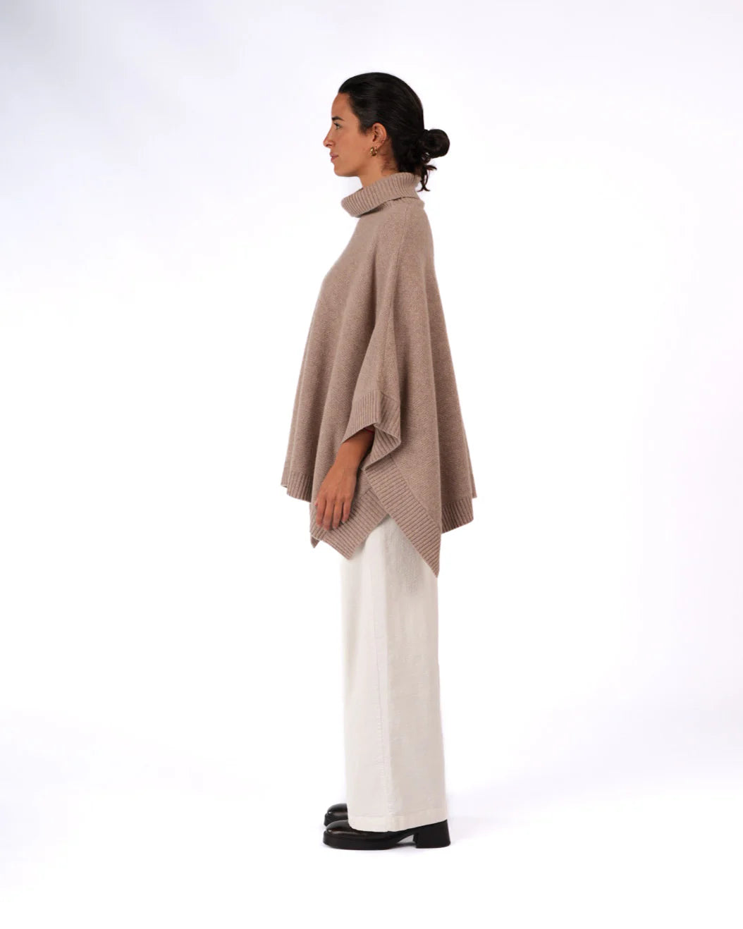   Montaigne Agnes 100% New Zealand lambs wool poncho O/S - Stay Wild Collective  