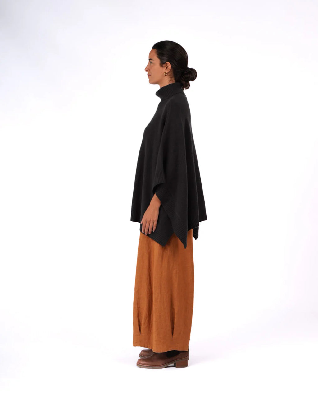   Montaigne Agnes 100% New Zealand lambs wool poncho O/S - Stay Wild Collective  