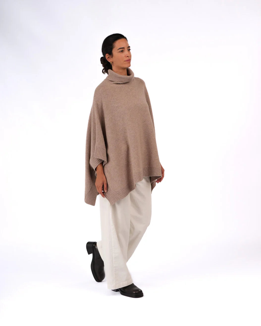  Montaigne Agnes 100% New Zealand lambs wool poncho O/S - Stay Wild Collective  