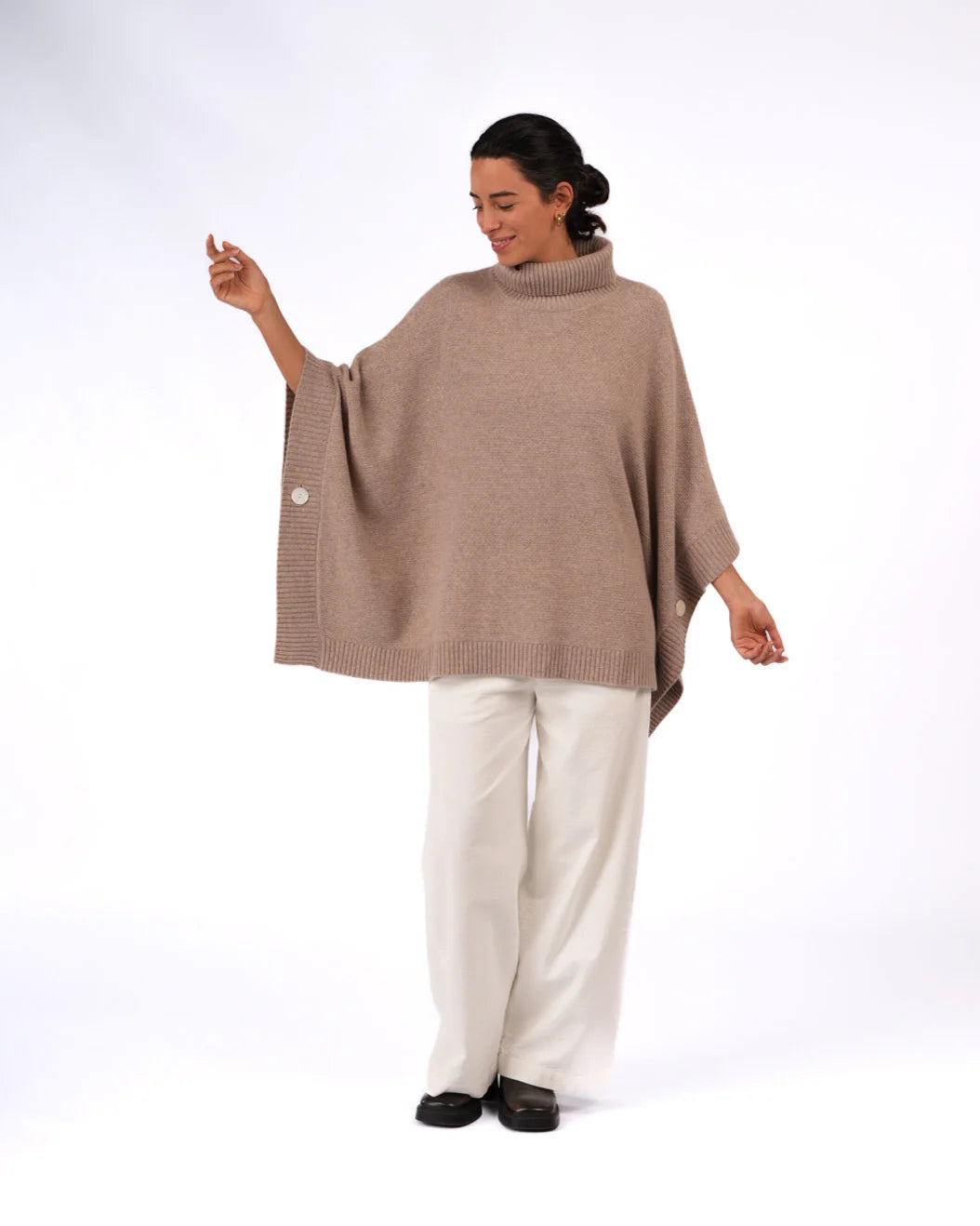   Montaigne Agnes 100% New Zealand lambs wool poncho O/S - Stay Wild Collective  