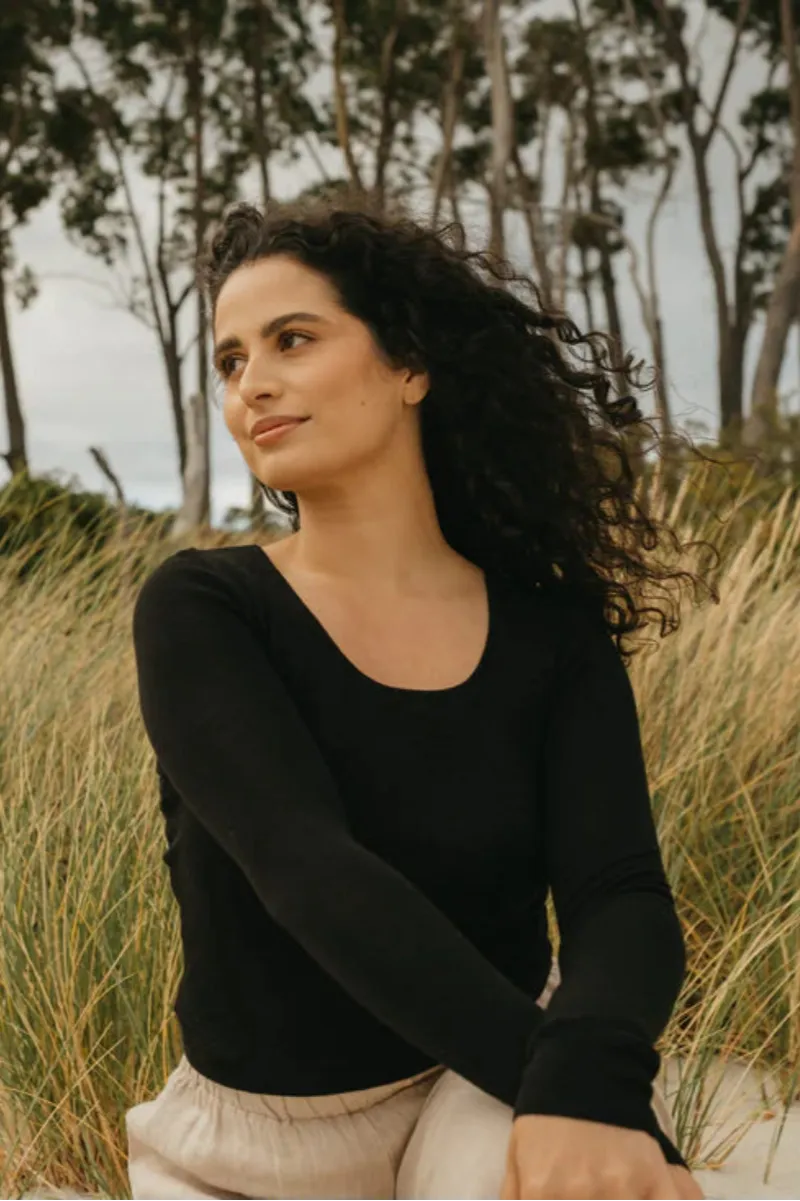 Montaigne Essential Merino Wool Scoop Neck Long Sleeve - Stay Wild Collective  Tops