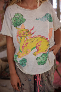Magnolia Pearl Yeats Magic Dragon Tee TOP 2664-MOON-OS