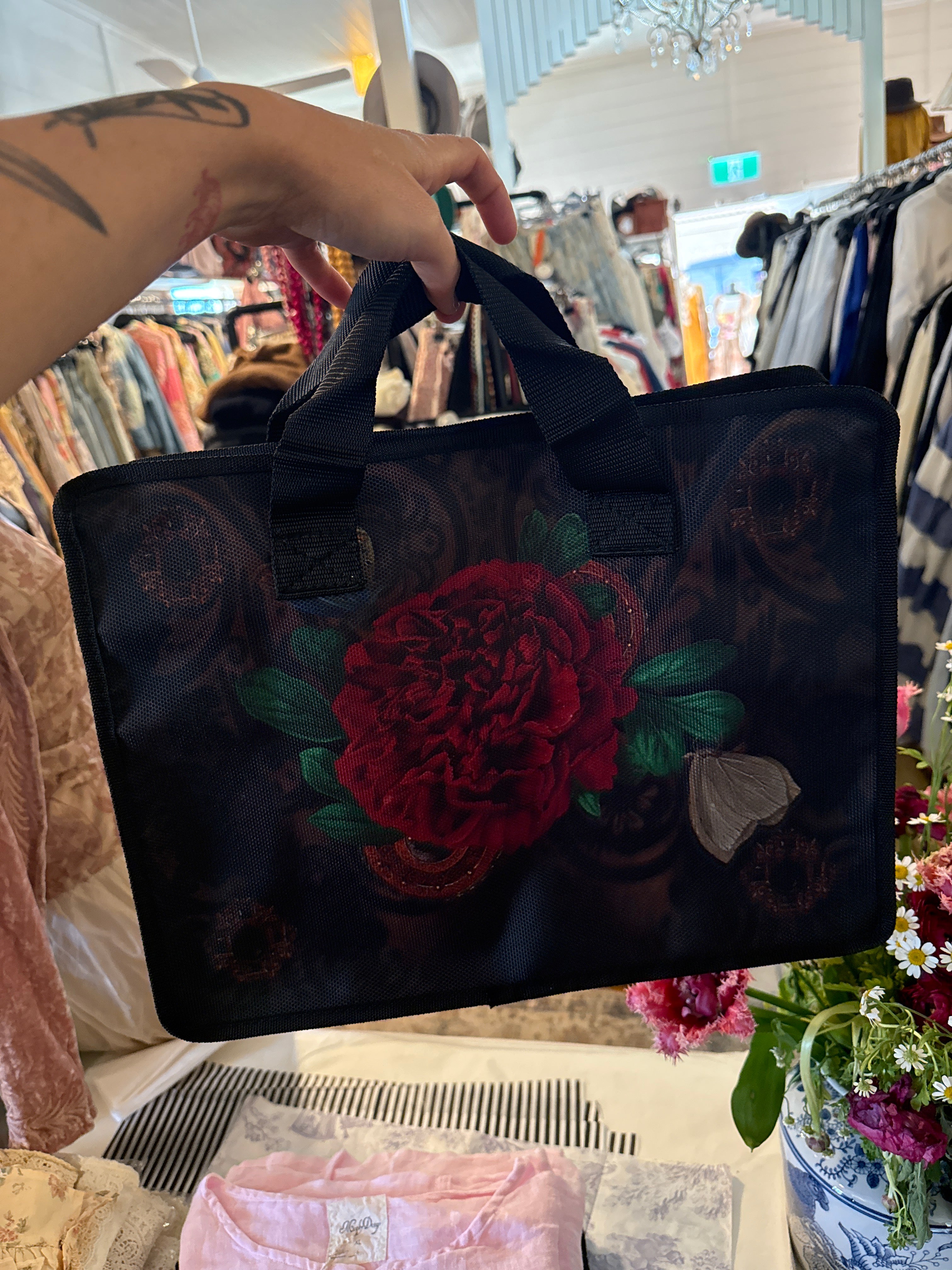 Voglio bene don’t play with me shopper - Stay Wild Collective