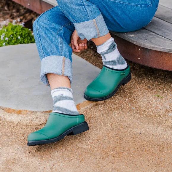 Merry People Billie Clog | Alpine Green