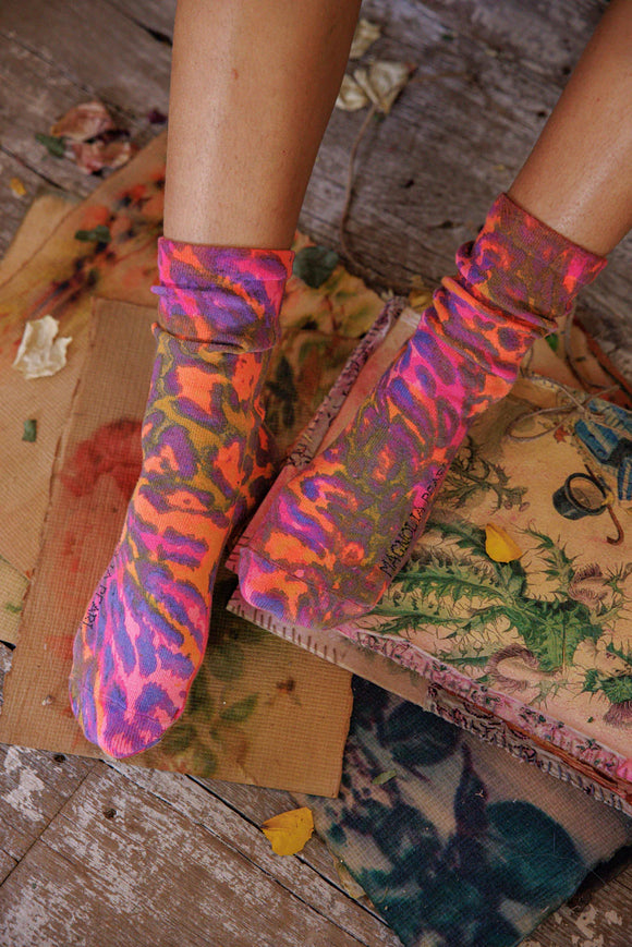 Magnolia Pearl Neon Leopard MP Socks  169-HRBND-OS