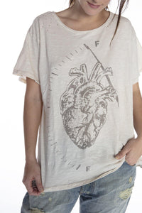 magnolia pearl Full Heart Tee 