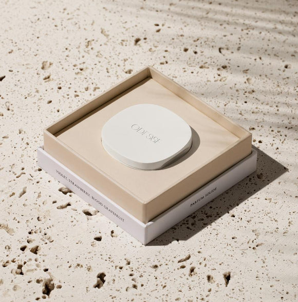 VIOLET BLOOM PARFUM SOLIDE - Stay Wild Collective  Beauty